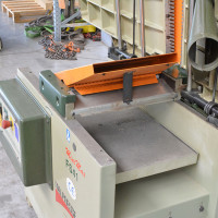 5302 - WYRÓWNIARKO-GRUBOŚCIÓWKA SCM MINIMAX FS410