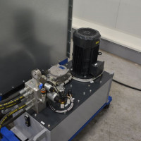 5749- BRYKIECIARKA GROSS GENIUS 2/50