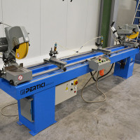 5886 - WINKELSÄGE PERTICI UNIVER 330 IP