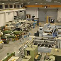 ŚCIANA LAKIERNICZA OLIMPIA 2m - NOWA