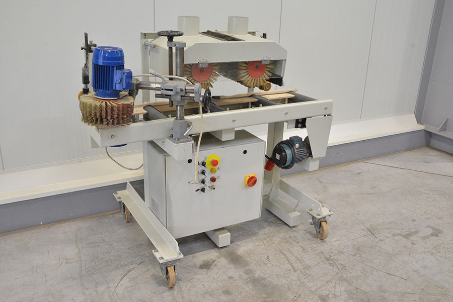 5167 - SZCZOTKARKA QUICKWOOD CD2/300