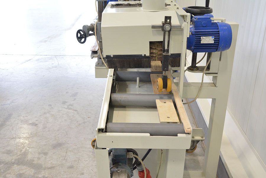 5167 - SZCZOTKARKA QUICKWOOD CD2/300