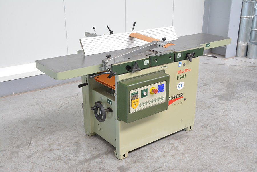 5302 - WYRÓWNIARKO-GRUBOŚCIÓWKA SCM MINIMAX FS410