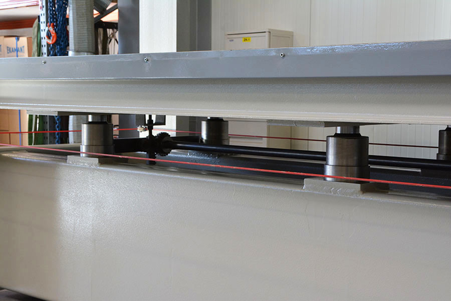 5722 - PRASA DO FORNIROWANIA ITALPRESSE UT6/L