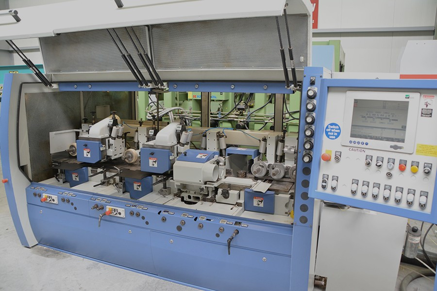6641 - STRUGARKA CZETEROSTRONNA WEINIG POWERMAT 1000  FULL POWERLOCK