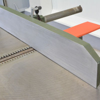 5111 - WYRÓWNIARKO-GRUBOŚCIÓWKA SCM