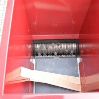 5625 - CHIPPER ROSSLER WITH HYDRAULIC PRESSURE