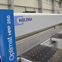 6499 - PIŁA PANELOWA HOLZMA HPP250 320x320