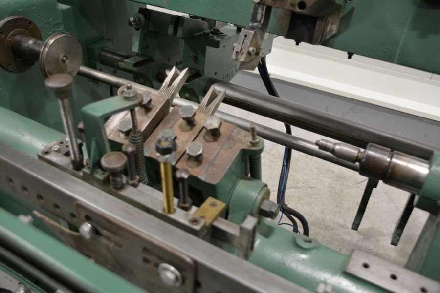 5306- LATHE GENINI KAFIRO 90