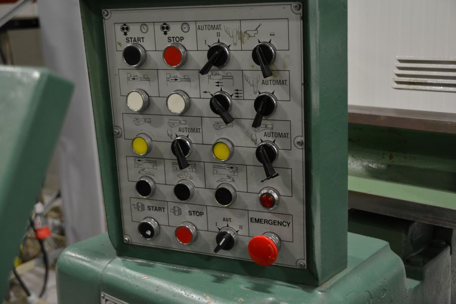 5306- LATHE GENINI KAFIRO 90