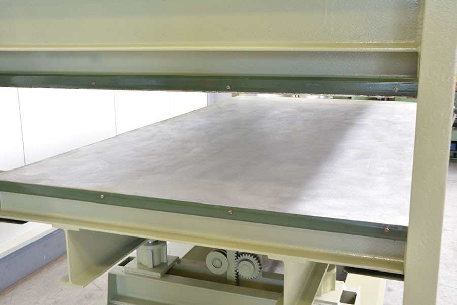 5618 - VENEER PRESS ITALPRESSE MEC B4