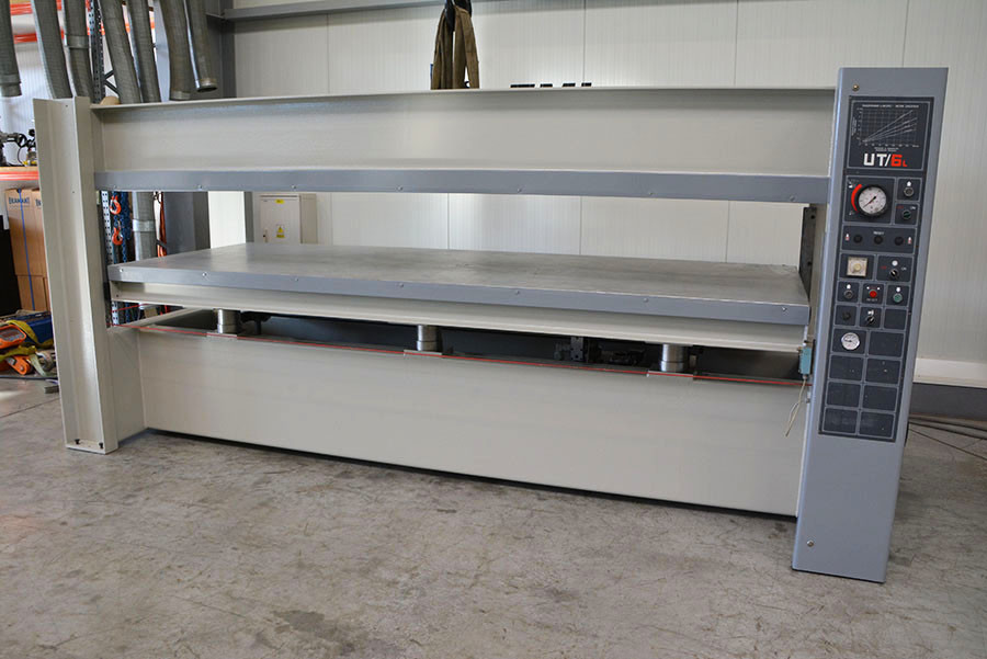 5722 - VENEER PRESS ITALPRESSE UT6/L