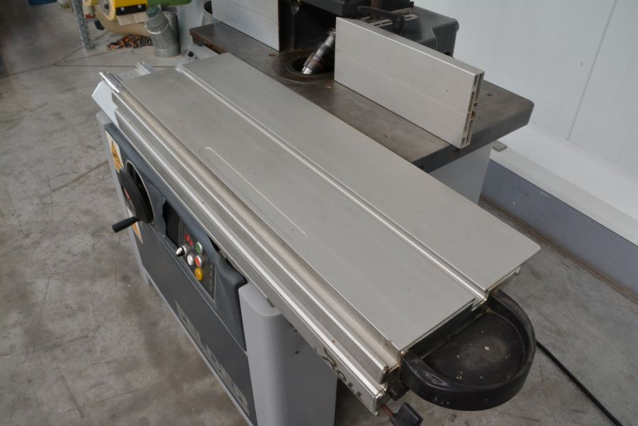 5851- FREZARKA DOLNOWRZECIONOWA FELDER F700Z