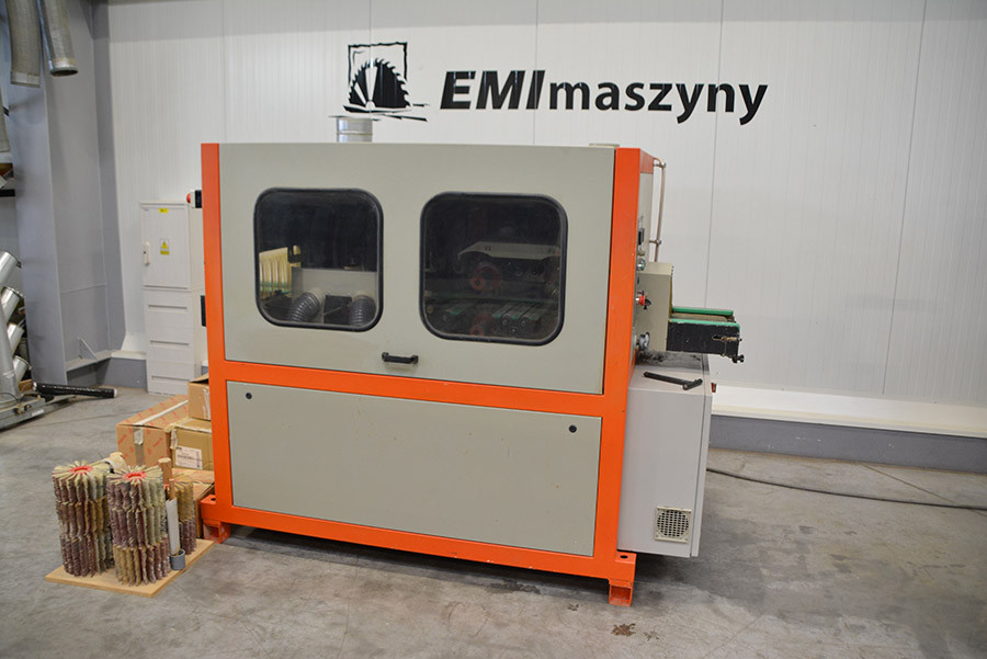 6061 - SZCZOTKARKA QUICKWOOD QL8