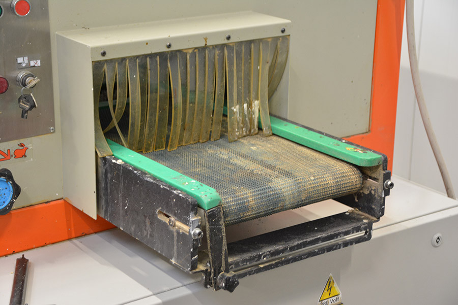 6061 - SZCZOTKARKA QUICKWOOD QL8