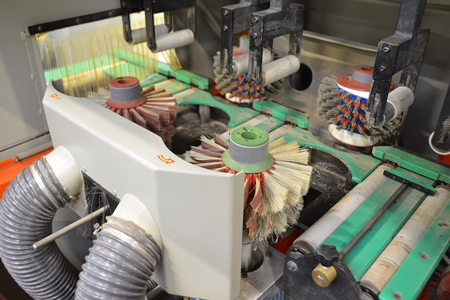 6061 - SZCZOTKARKA QUICKWOOD QL8