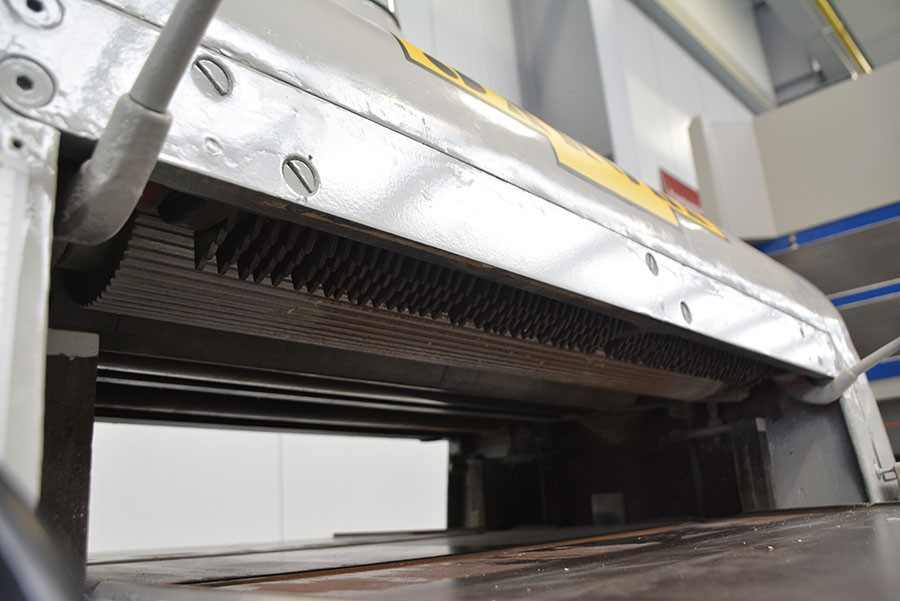 6195 - GRUBOŚCIÓWKA JAROMA 800