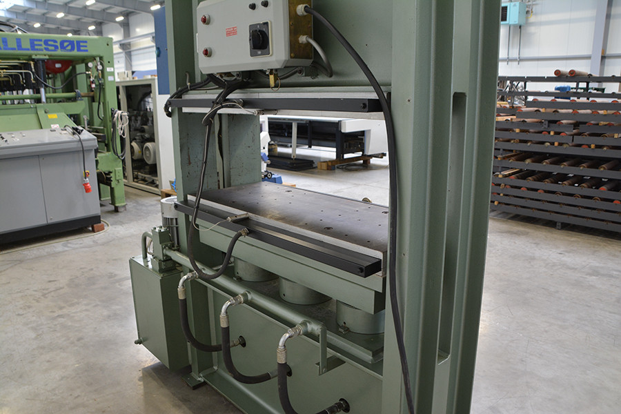 6656 - PRASA HYDRAULICZNA KOLMAG T200 ELEKTRYCZNA