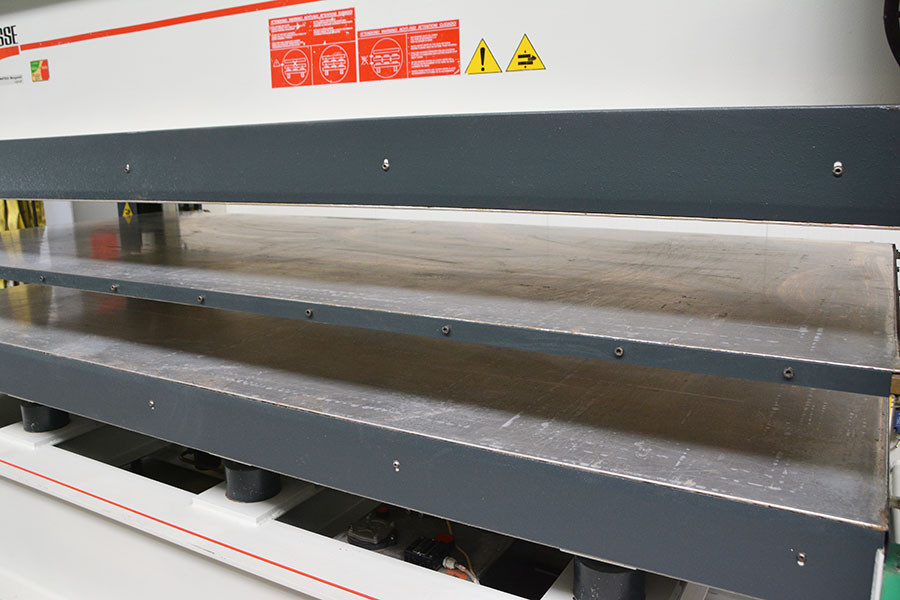 6667 - PRASA DO FORNIROWANIA ITALPRESSE XL/6 3000x1300