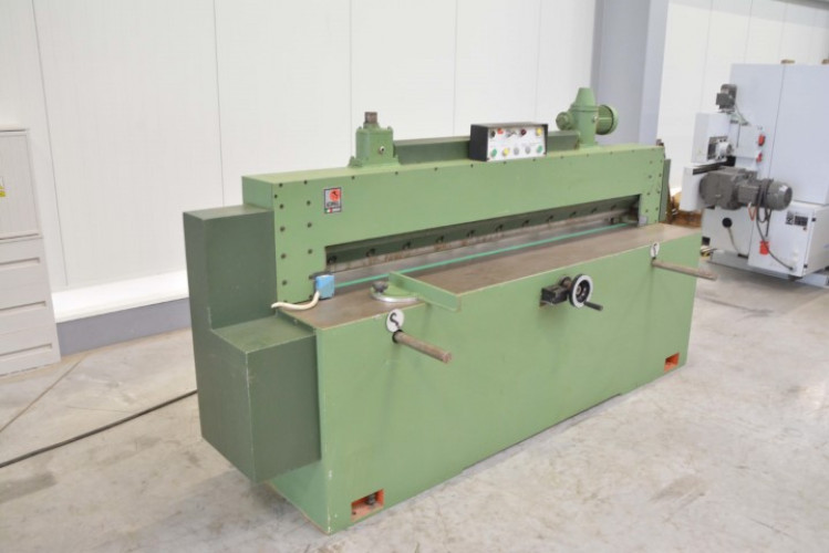 4799 - GILOTYNA DO FORNIRU CASATI
