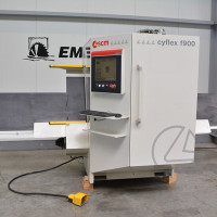 6458 - CENTRUM OBRÓBCZE FREZUJĄCO WIERCĄCE SCM CYFLEX F900