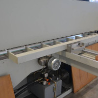 6465 - GILOTYNA VEMAC HYDRAULICZNA 2,7M