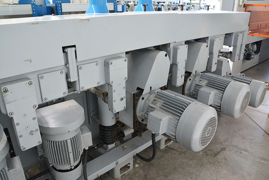 5756 - STRUGARKA CZTEROSTRONNA WEINIG HYDROMAT 25R