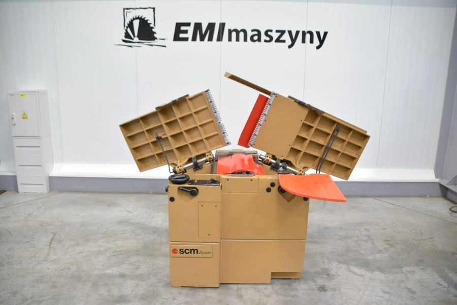 6101- WYRÓWNIARKO- GRUBOSCIÓWKA SCM 2250