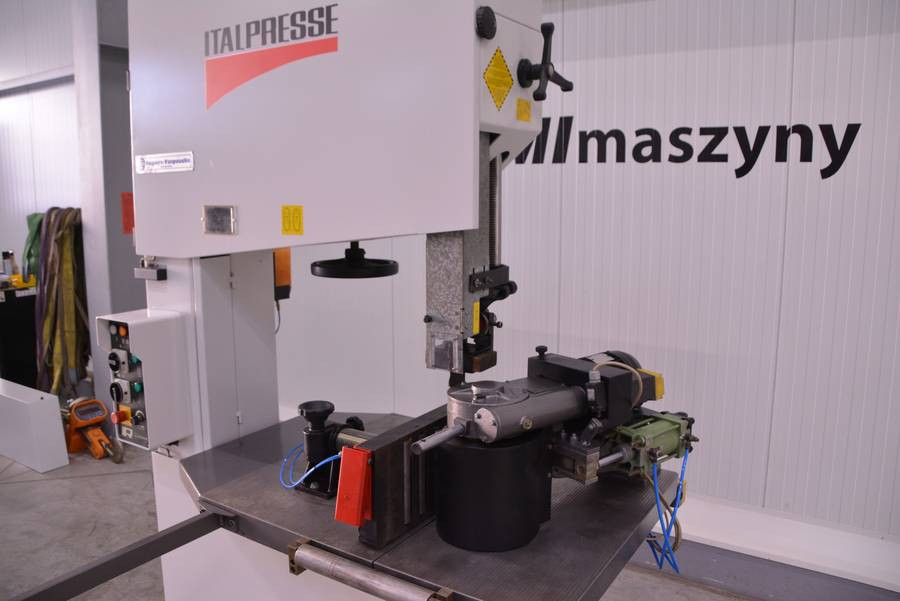 6301 - PIŁA TAŚMOWA AGAZZANI/ITALPRESSE