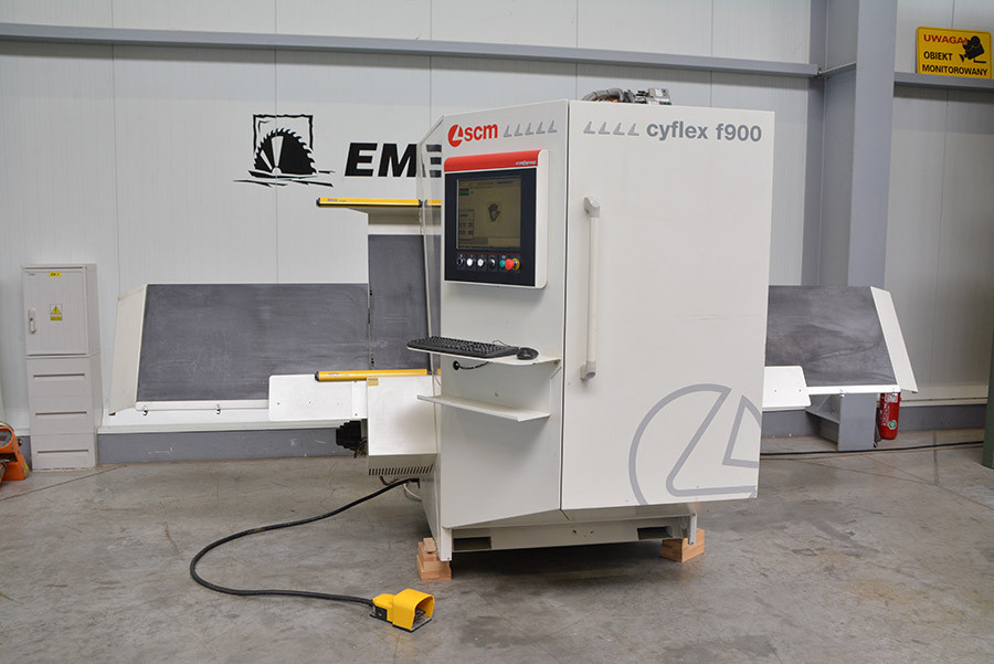 6458 - CENTRUM OBRÓBCZE FREZUJĄCO WIERCĄCE SCM CYFLEX F900