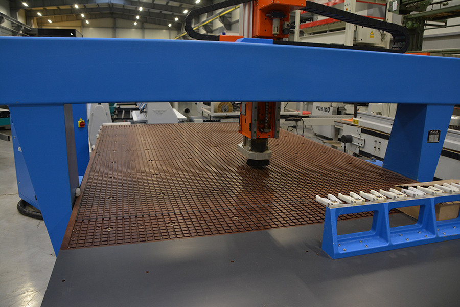 6528 - PLOTER FREZUJĄCY KIMLA BPF 2131