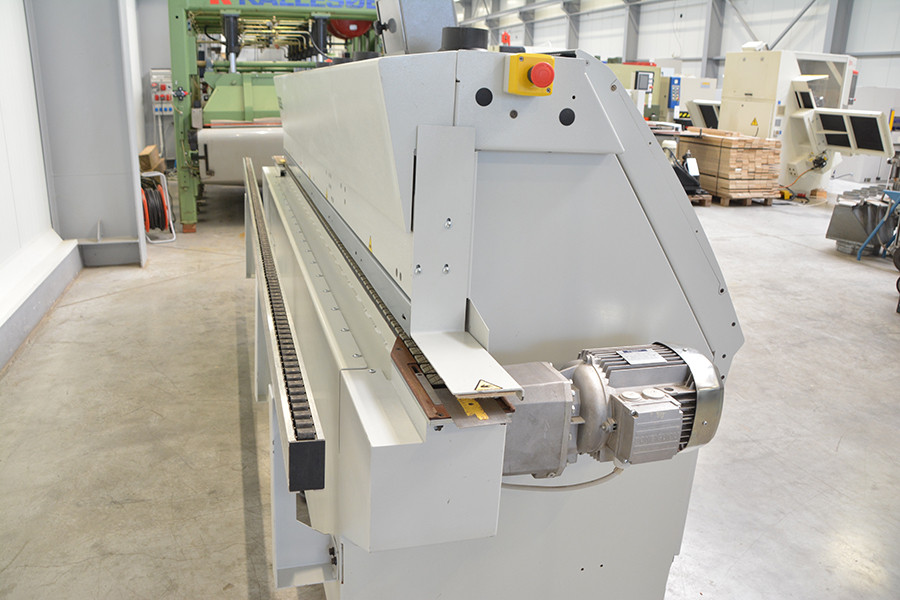 6574 - OKLEINIARKA BIESSE AKRON 1320