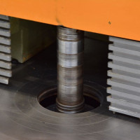 5276- FREZARKA DOLNOWRZECIONOWA SCM T150
