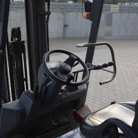 4085 - WÓZEK WIDŁOWY MITSUBISHI ELEKTRYCZNY