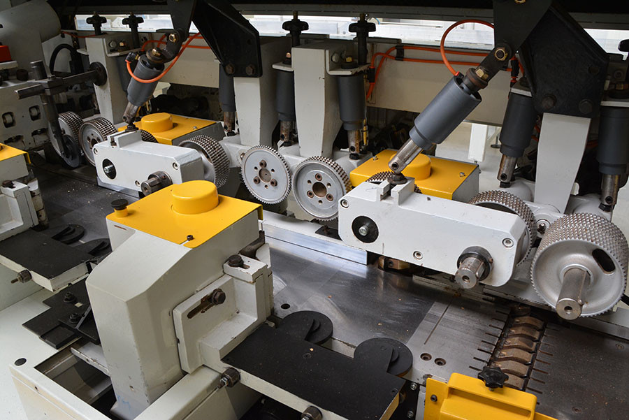 5637 - STRUGARKA CZTEROSTRONNA LEADERMAC COMPACT 823 DO MOKREGO