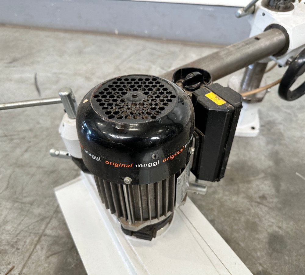 S103 - POSUW ROLKOWY MAGGI STEFF 2068