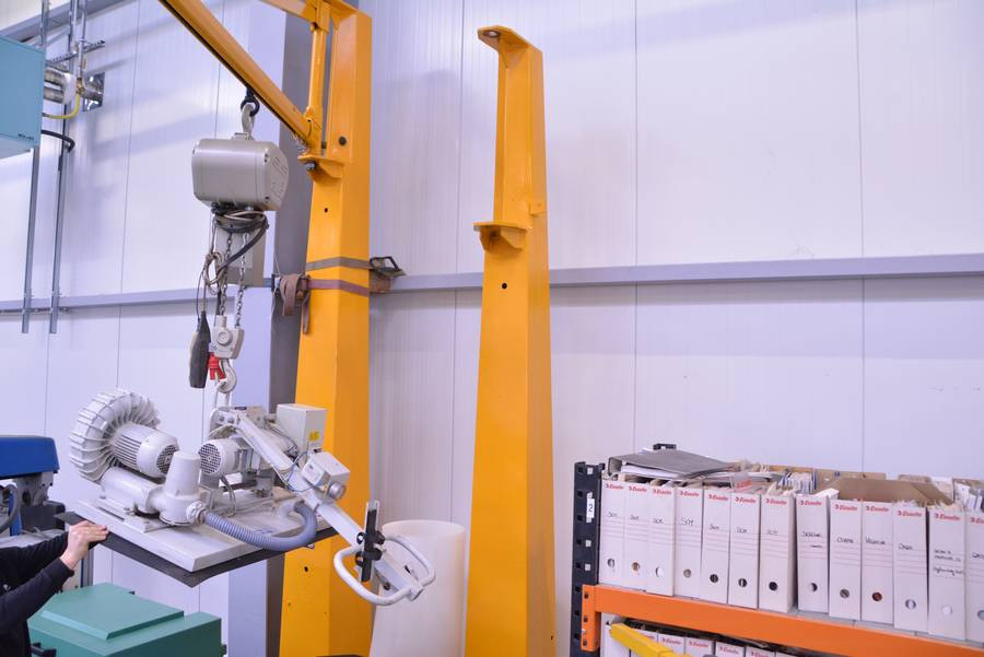 6154- MANIPULATOR / PRZENOŚNIK / ŻURAW VACUM