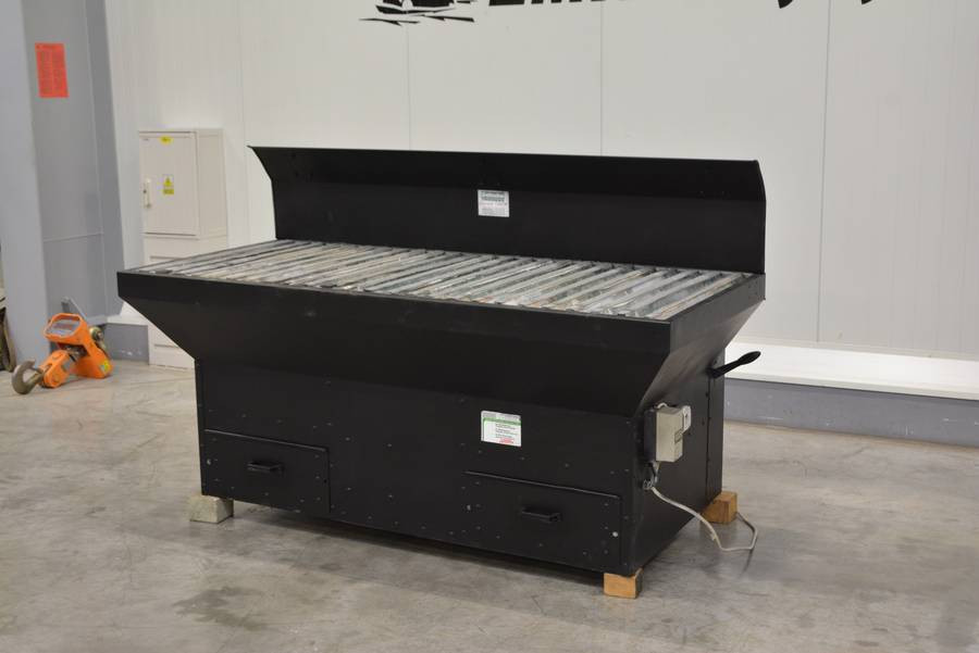 6330 - STÓŁ SZLIFIERSKI SCHUKO