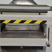 5711 - GRUBOŚCIÓWKA SCHNEIDER