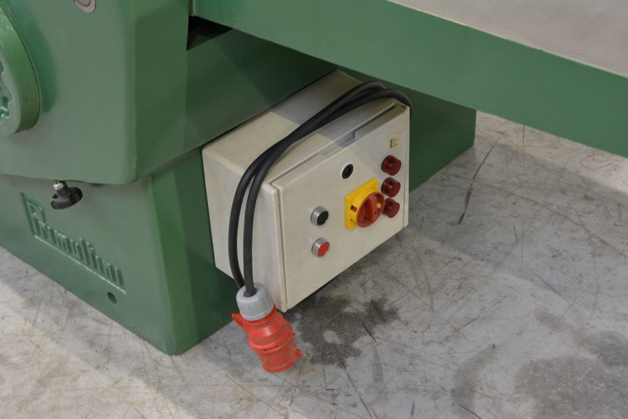 5321- WYRÓWNIARKA PRIMULTINI 700