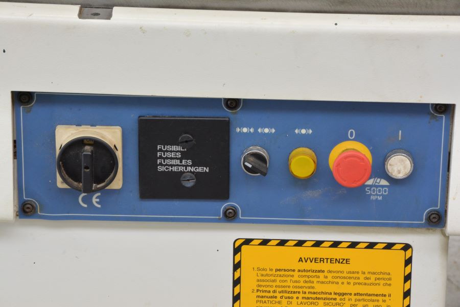 5430- WYRÓWNIARKA MINIMAX FORMULA F1