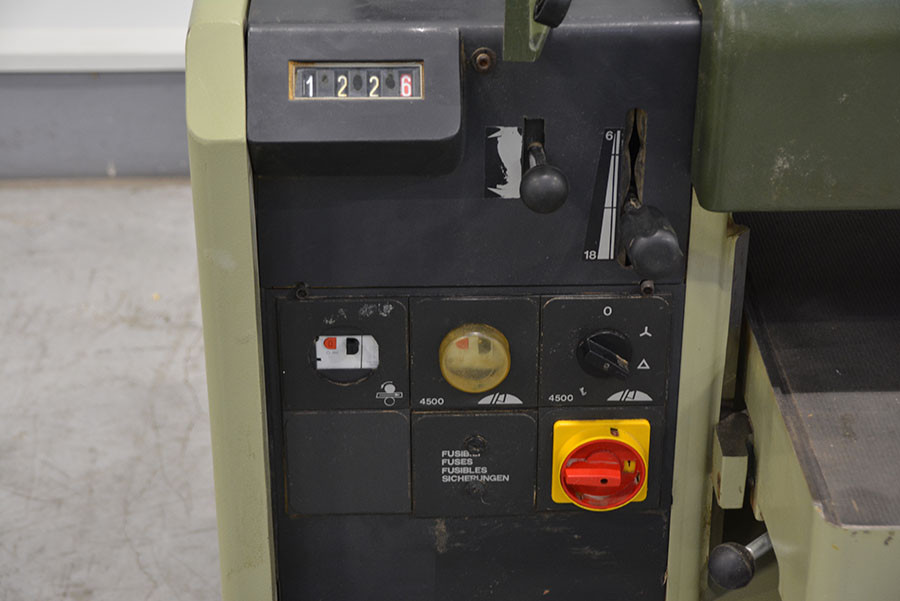 5433 - GRUBOŚCIÓWKA SCM S63