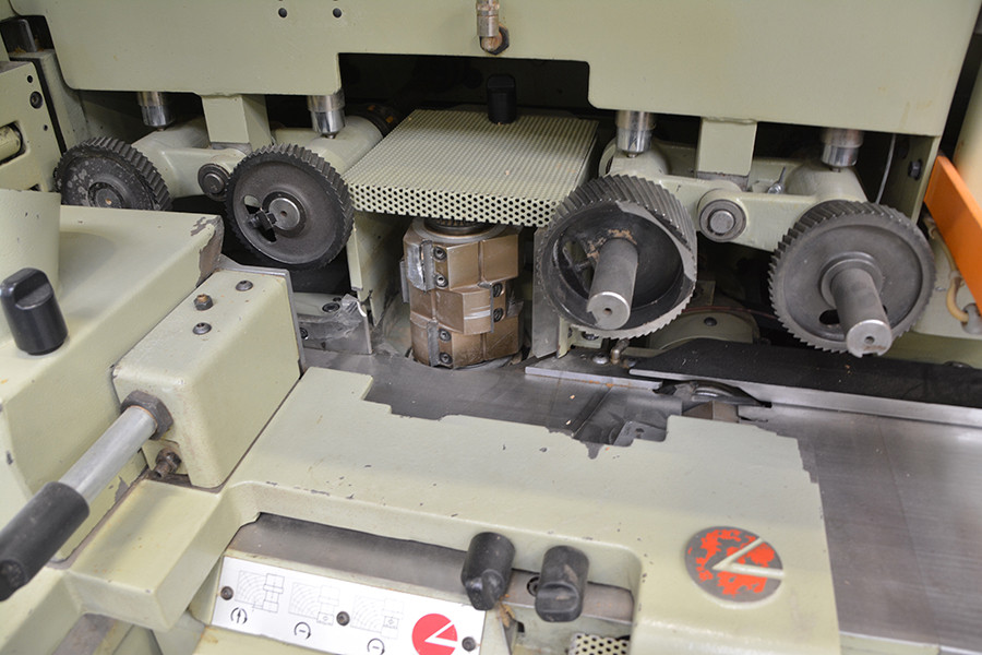5975 - STRUGARKA CZTEROSTRONNA SCM COMPACT 23
