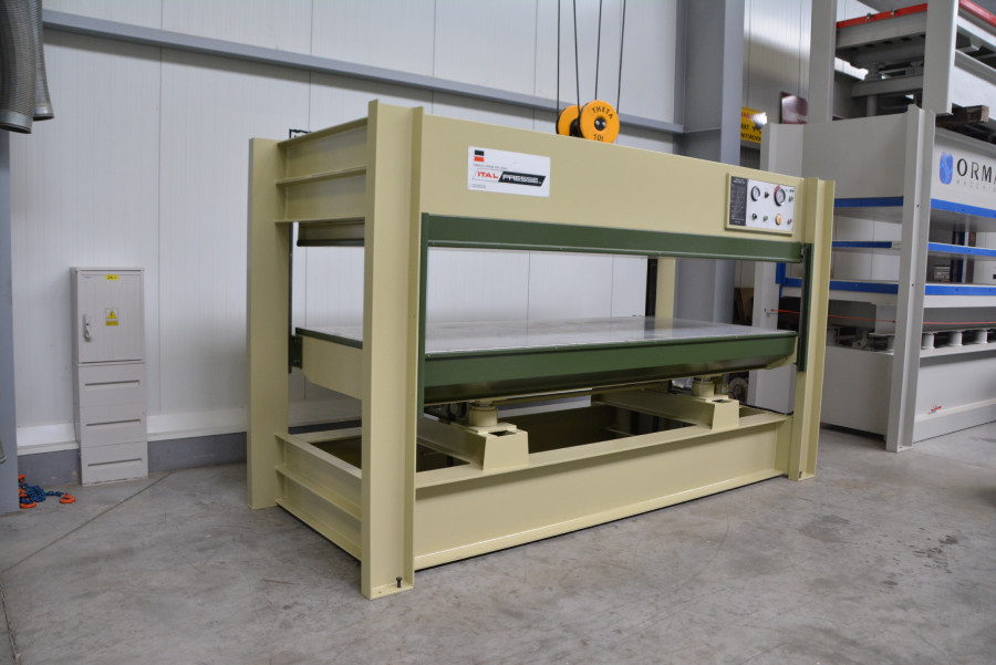 6176 - PRASA DO FORNIROWANIA ITALPRESSE SCF/4