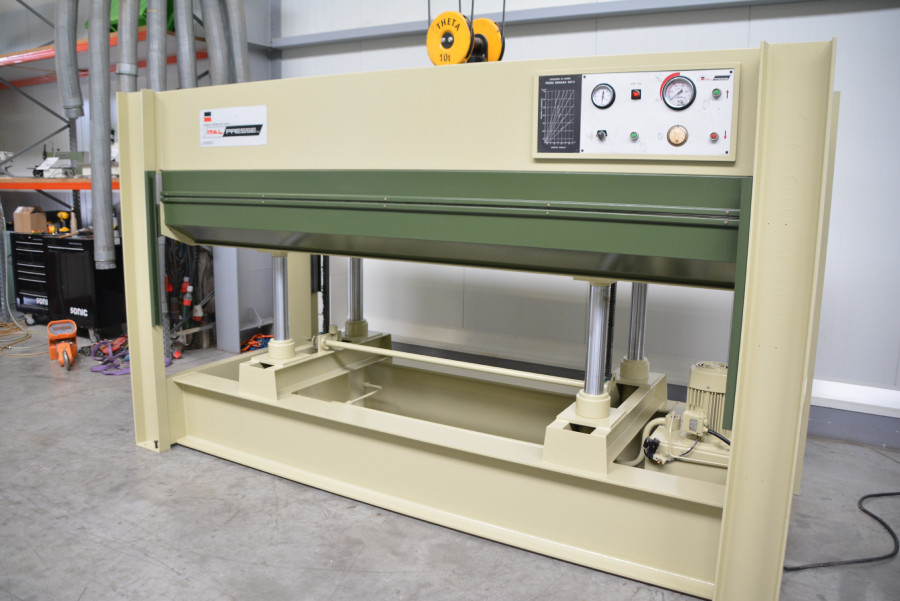 6176 - PRASA DO FORNIROWANIA ITALPRESSE SCF/4