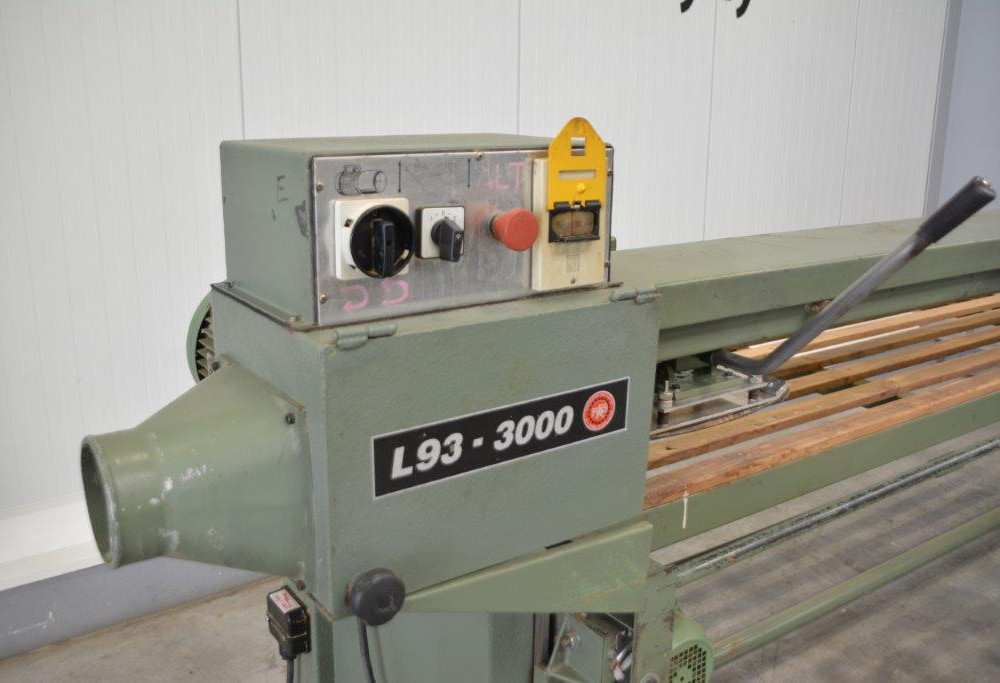 6233 - SZLIFIERKA DŁUGOTAŚMOWA FRB L93