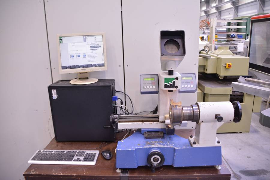 6262 - PROFILARKA STRUGARKA CZTEROSTRONNA WEINIG POWERMAT 1000