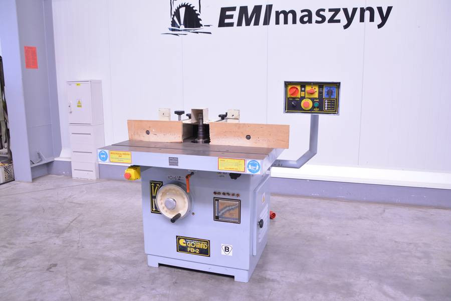 6306 - FREZARKA DOLNOWRZECIONOWA GOMAD FD-2
