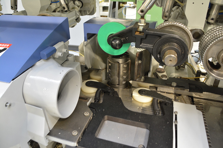 6652 - STRUGARKA CZTEROSTRONNA WEINIG POWERMAT 2000  FULL POWERLOCK