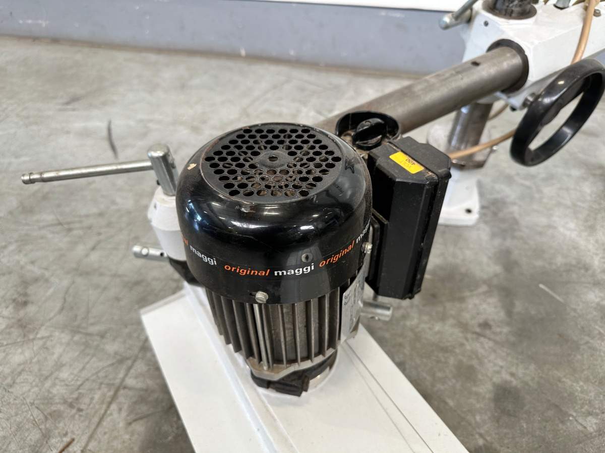 S103 - POSUW ROLKOWY MAGGI STEFF 2068